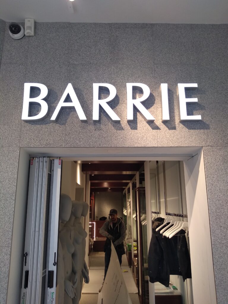 signage company in london