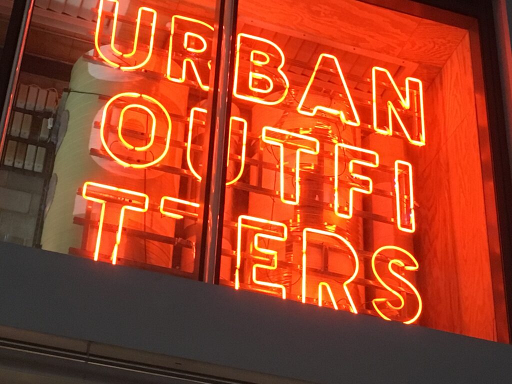 signage company in london